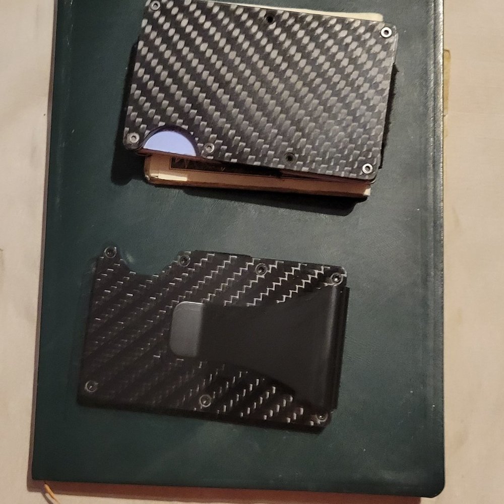 Carbon Fiber Wallet W/  RFID blocking